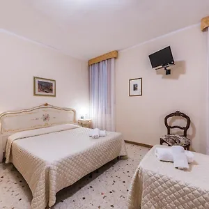 *** Guest house Ca' Leon D'oro Italy